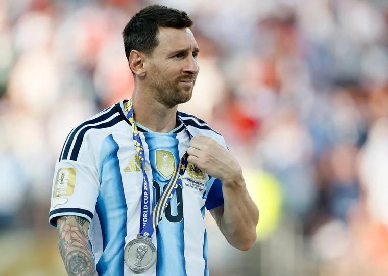 ‘A decision that hurts’ - Messi pens emotional goodbye message to announce retirement